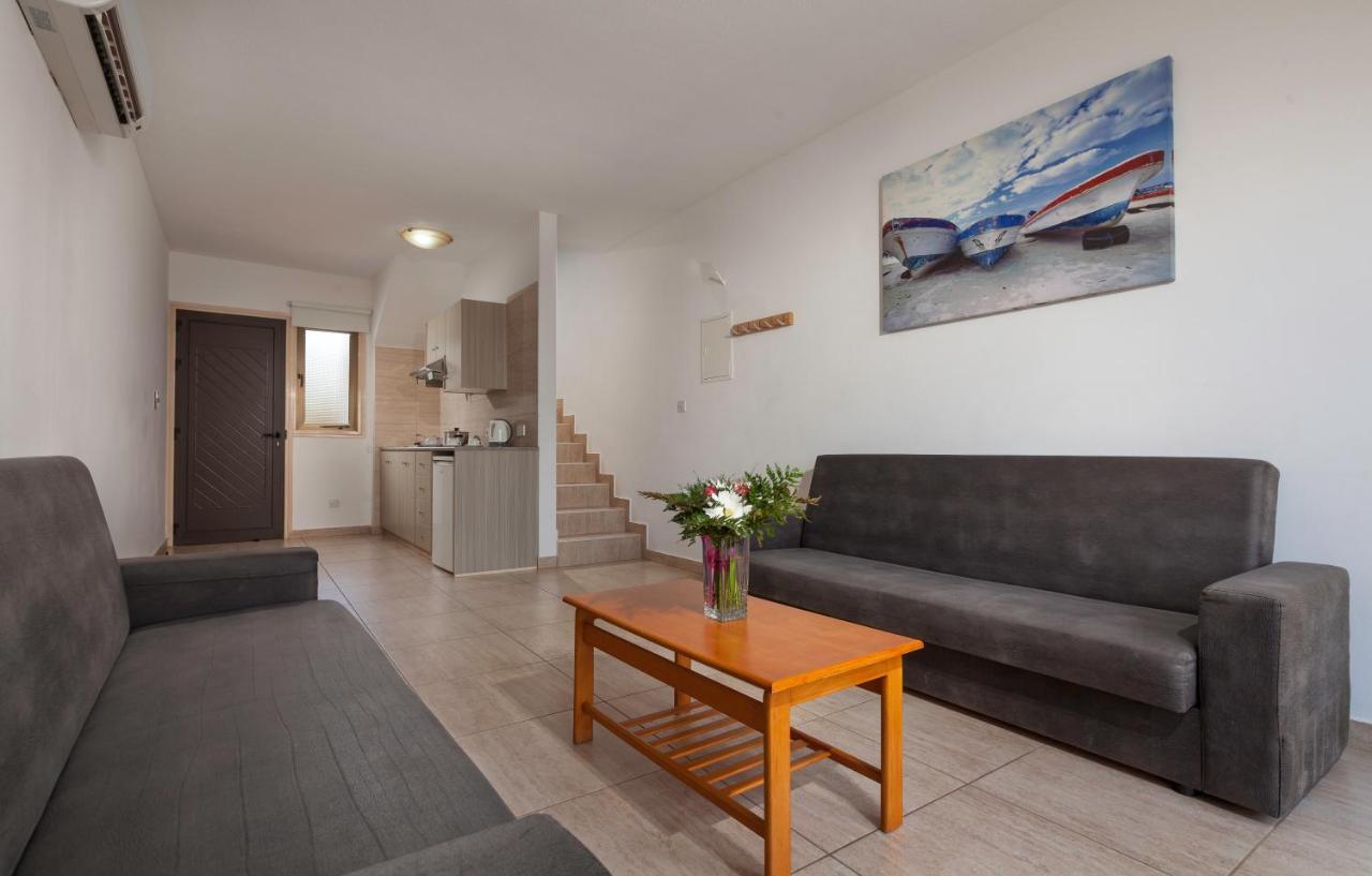 Penelope Beach Hotel Apts 普罗塔拉斯 外观 照片