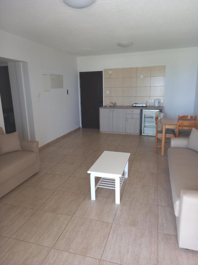 Penelope Beach Hotel Apts 普罗塔拉斯 外观 照片