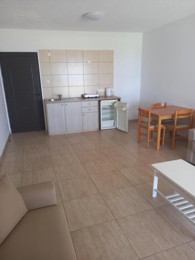 Penelope Beach Hotel Apts 普罗塔拉斯 外观 照片