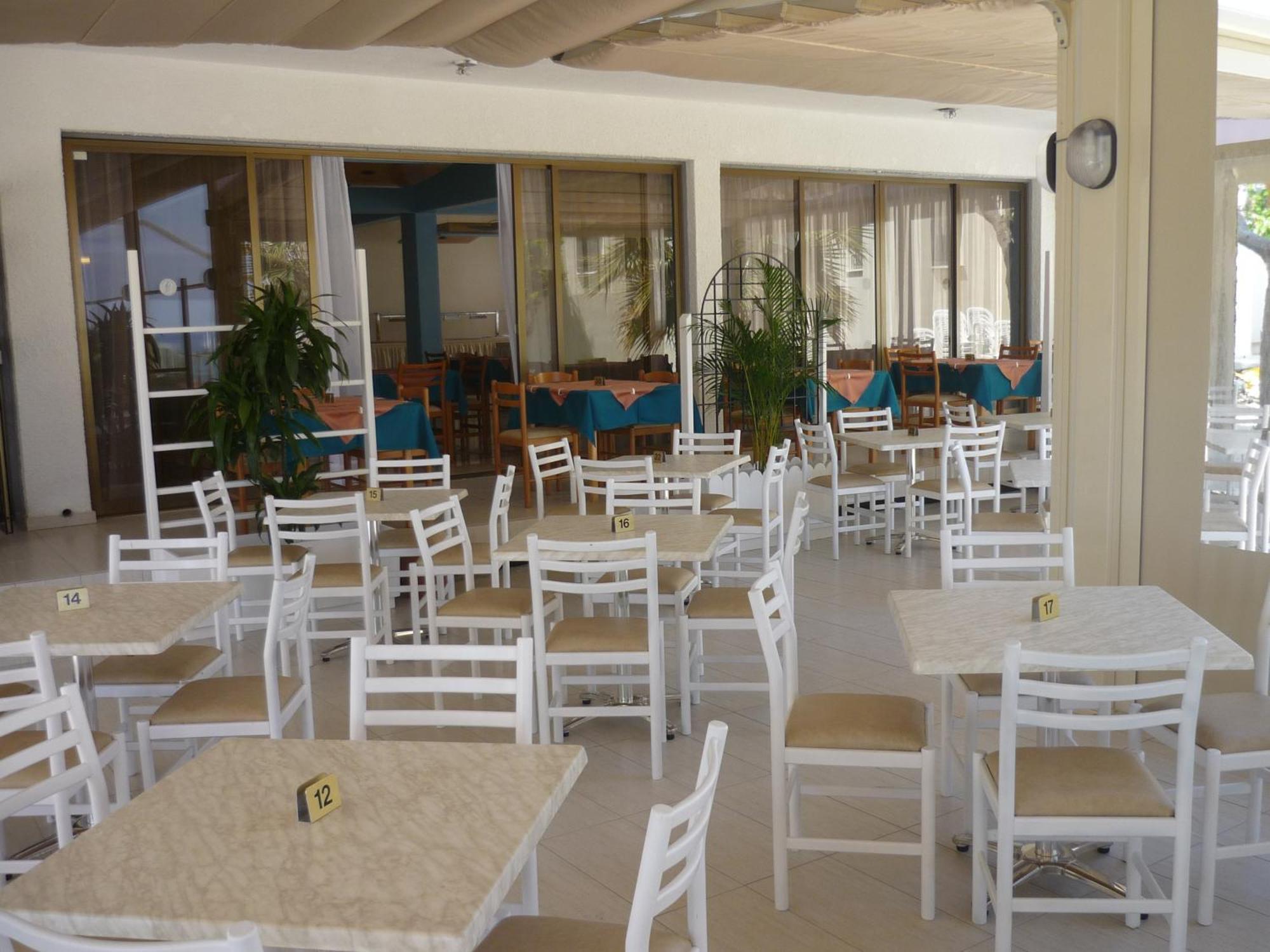 Penelope Beach Hotel Apts 普罗塔拉斯 外观 照片